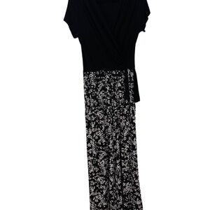 Elegant Black and White Floral Jumper w/ wide-leg Pants